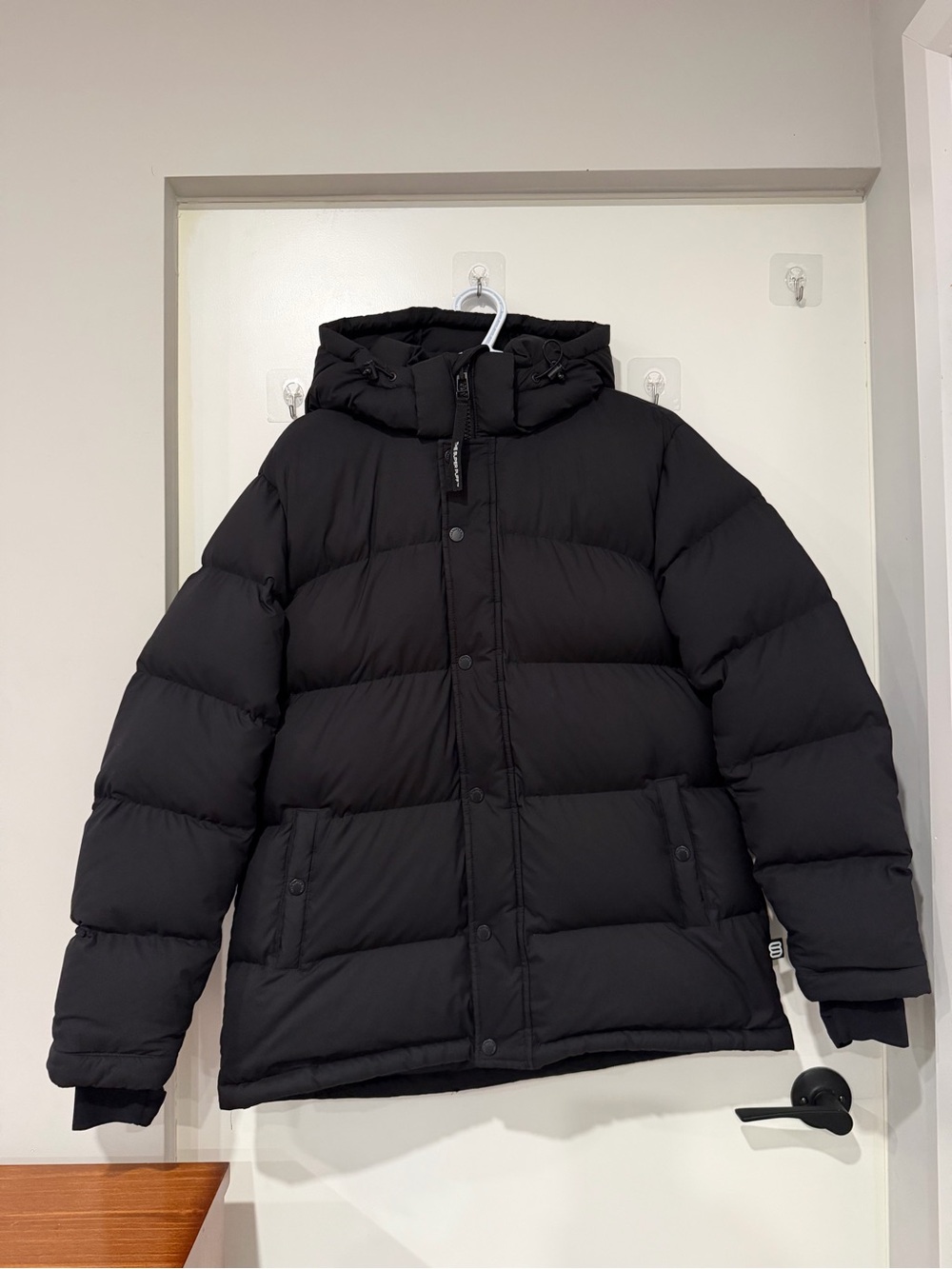 Aritzia The Super Puff – Black, Size M (Puffer jacket)